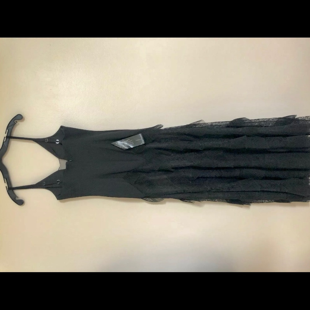 BCBG MaxAzria Avaline Pleated Tiered Lace Gown - Picture 4 of 8